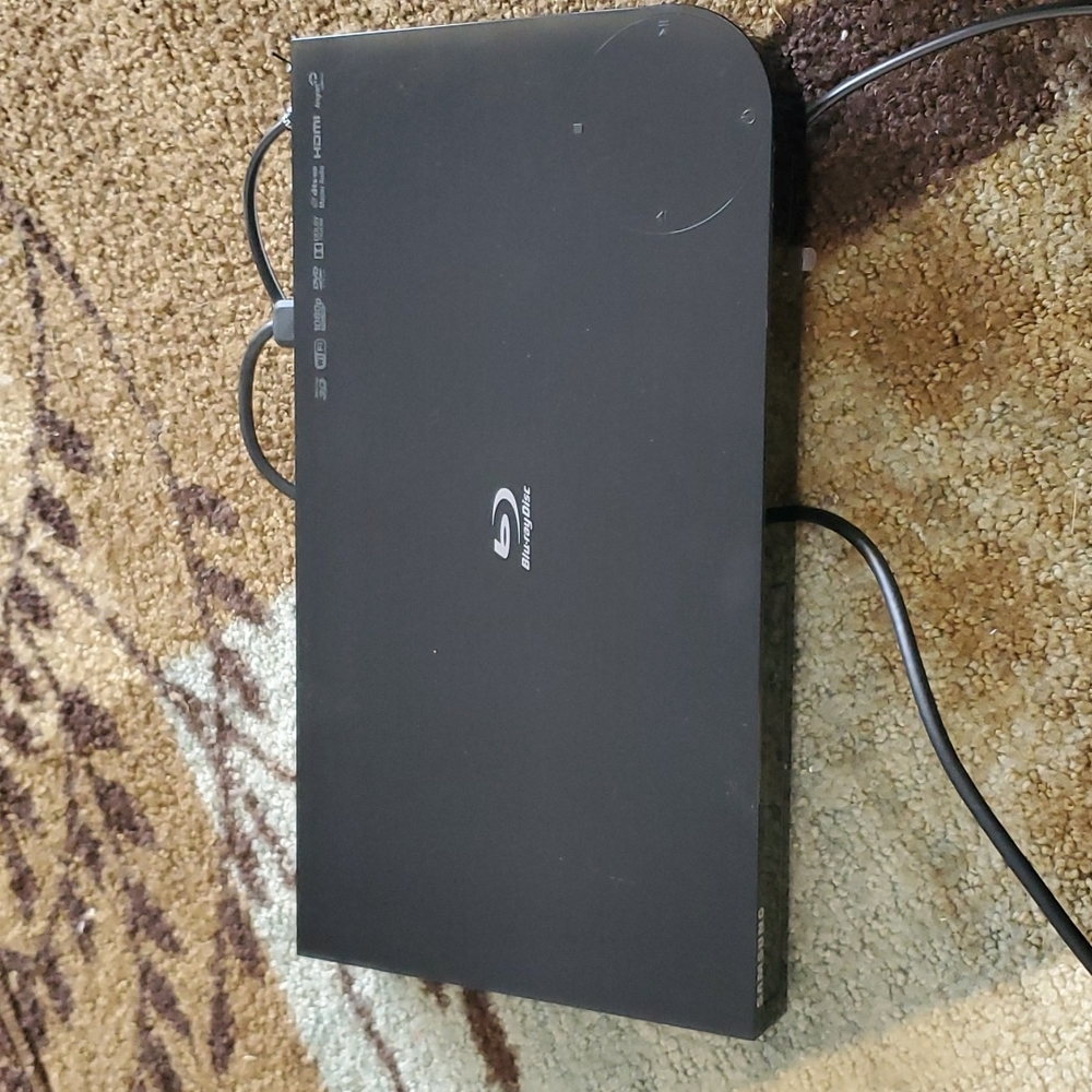 Samsumg Blu Ray BD JM6300 gently used, like new with HDMI cord. C1 - Picture 4 of 12